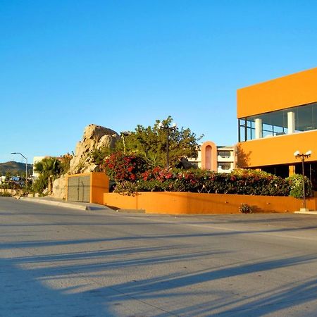 Sunrock Hotel & Suites Cabo San Lucas Exterior photo