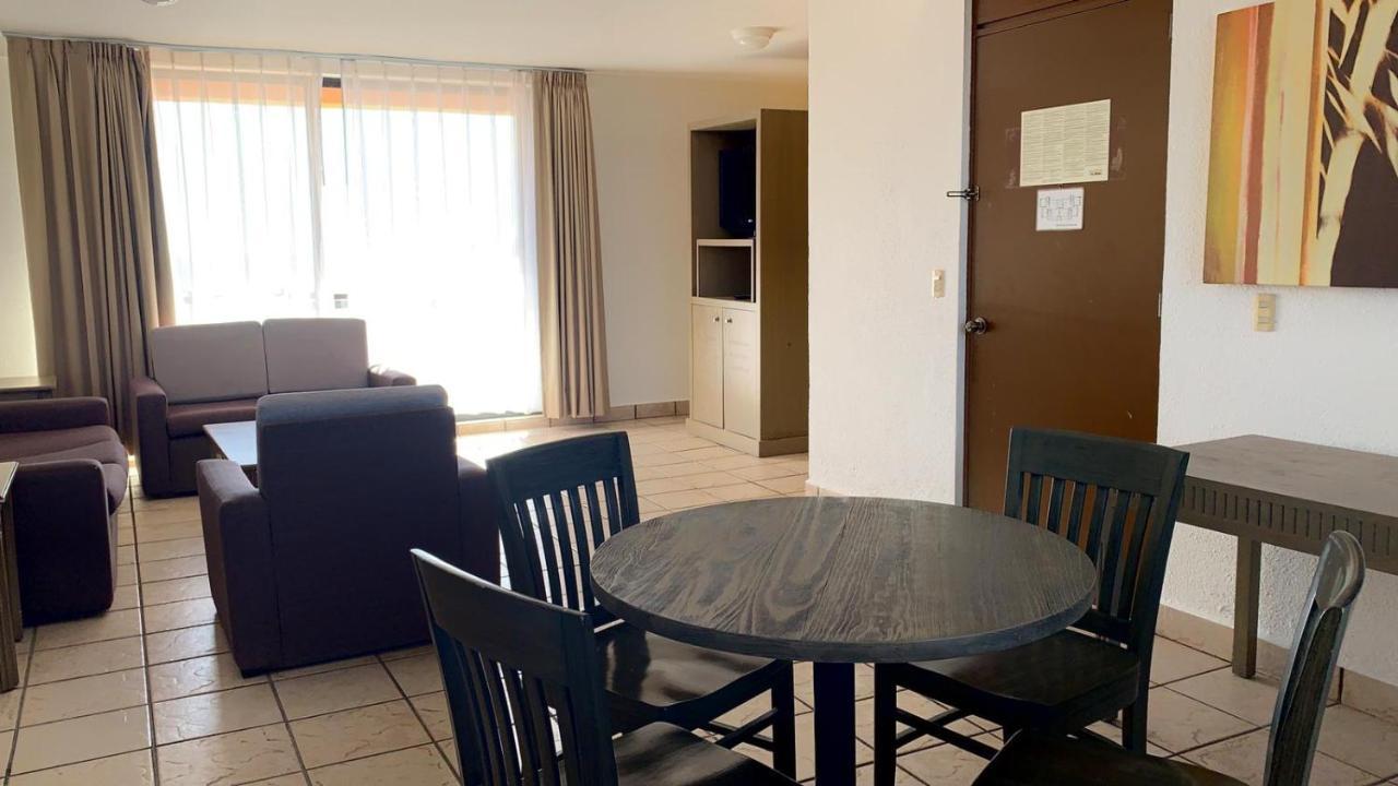Sunrock Hotel & Suites Cabo San Lucas Exterior photo