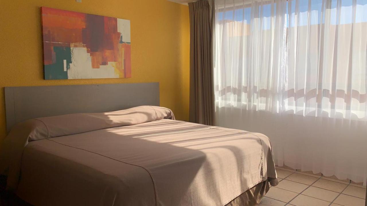 Sunrock Hotel & Suites Cabo San Lucas Exterior photo