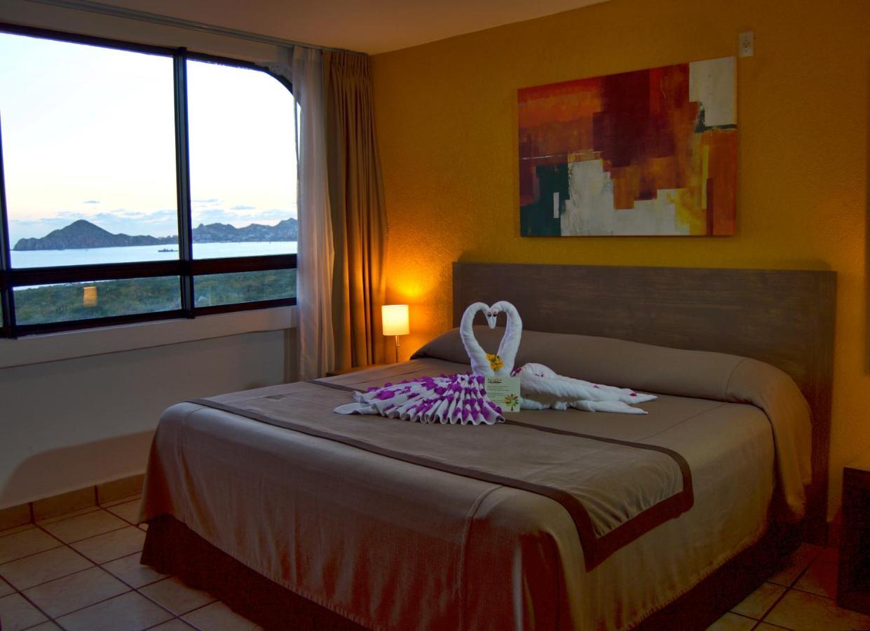 Sunrock Hotel & Suites Cabo San Lucas Exterior photo