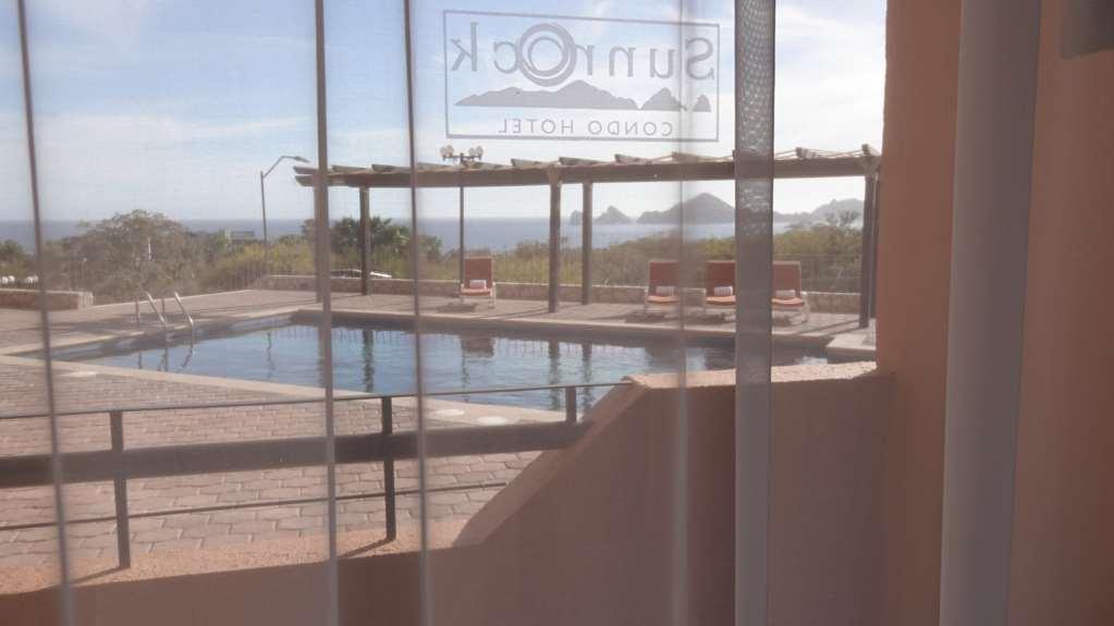 Sunrock Hotel & Suites Cabo San Lucas Exterior photo